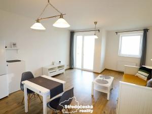 Pronájem bytu 1+kk, Praha - Dolní Počernice, Černodolská, 38 m2