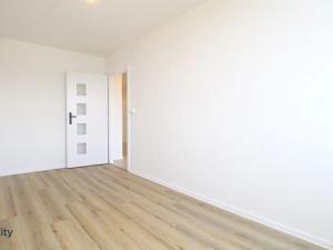 Prodej bytu 3+1, Praha - Horní Měcholupy, Livornská, 80 m2
