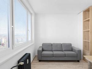Pronájem bytu 1+kk, Praha - Záběhlice, Topolová, 31 m2