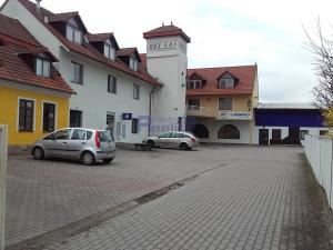 Pronájem skladu, Hradec Králové, Pražská třída, 135 m2