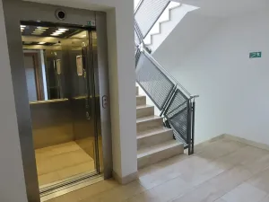 Pronájem bytu 1+kk, Praha - Vysočany, Paříkova, 31 m2