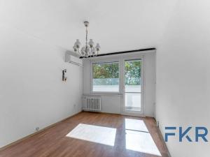 Prodej bytu 2+kk, Praha - Prosek, Zárybská, 42 m2
