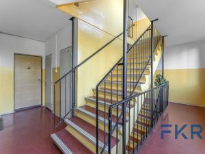 Prodej bytu 2+kk, Praha - Prosek, Zárybská, 42 m2