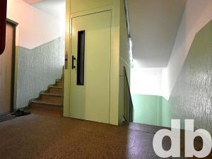 Prodej bytu 2+1, Karlovy Vary, Lidická, 63 m2