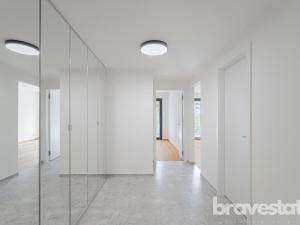 Pronájem bytu 2+kk, Praha - Modřany, Československého exilu, 72 m2