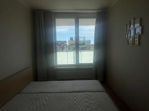 Pronájem bytu 2+kk, Praha - Stodůlky, Svitákova, 55 m2
