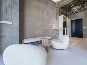 Pronájem atypického bytu, Praha - Modřany, Československého exilu, 41 m2