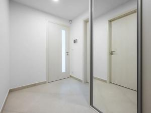Pronájem bytu 2+kk, Praha - Libeň, Vojenova, 60 m2