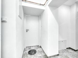 Prodej kanceláře, Praha - Libeň, Vacínova, 66 m2