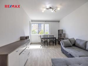 Pronájem bytu 2+kk, Praha - Stodůlky, Petržílkova, 53 m2