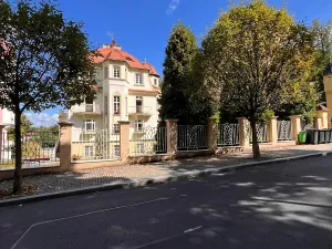 Prodej bytu 2+1, Karlovy Vary, Krále Jiřího, 85 m2