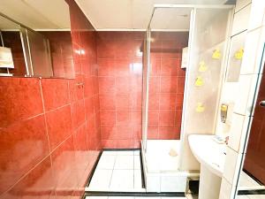 Prodej bytu 2+1, Ostrava, Cholevova, 56 m2