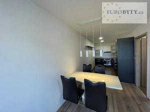 Prodej bytu 3+kk, Praha - Kamýk, Papírníkova, 62 m2
