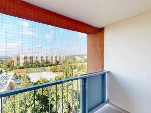 Pronájem bytu 3+kk, Praha - Kobylisy, Famfulíkova, 65 m2