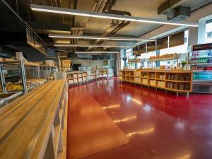 Pronájem kanceláře, Praha - Karlín, Sokolovská, 1400 m2