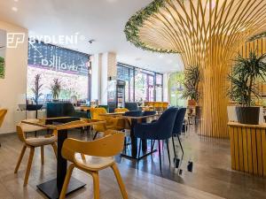 Pronájem restaurace, Teplice, U divadla, 162 m2