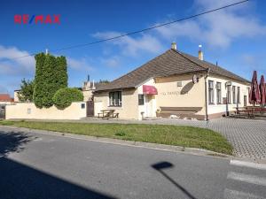 Prodej obchodního prostoru, Čelákovice, Na Hrázi, 650 m2