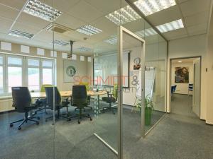 Pronájem kanceláře, Hustopeče, Herbenova, 526 m2