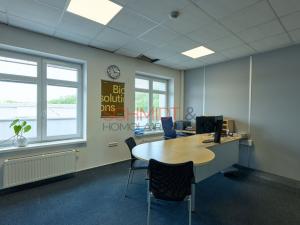 Pronájem kanceláře, Hustopeče, Herbenova, 526 m2