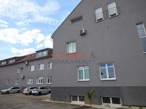 Pronájem kanceláře, Hustopeče, Herbenova, 526 m2