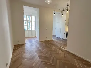 Prodej bytu 2+kk, Praha - Bubeneč, U studánky, 63 m2
