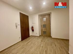 Prodej atypického bytu, Slaný, Ouvalova, 37 m2