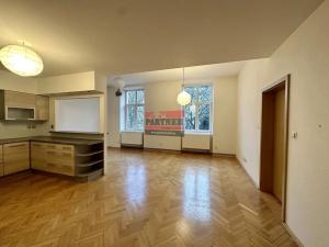 Pronájem bytu 2+kk, Tábor, Husovo nám., 60 m2