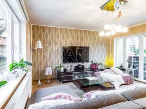 Prodej ubytování, Jirny, Hlavní, 518 m2