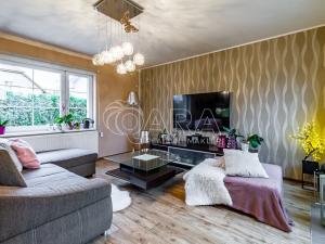 Prodej ubytování, Jirny, Hlavní, 518 m2
