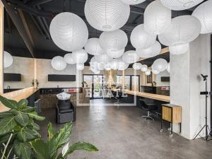 Prodej obchodního prostoru, Praha - Smíchov, Pod Barvířkou, 73 m2