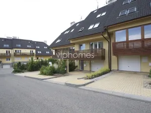 Pronájem rodinného domu, Praha - Řepy, Na Fialce II, 280 m2
