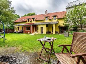 Prodej vícegeneračního domu, Bouzov, 420 m2