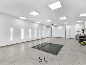 Prodej obchodního prostoru, Nový Bor, Česká, 325 m2