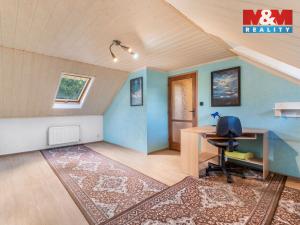 Prodej rodinného domu, Velké Chvojno - Malé Chvojno, 240 m2
