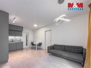 Pronájem bytu 2+kk, Praha, Hartigova, 47 m2