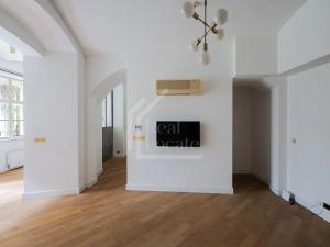 Pronájem bytu 2+kk, Praha - Staré Město, Liliová, 62 m2