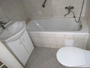 Pronájem bytu 2+kk, Klášterec nad Ohří, Zahradní, 67 m2