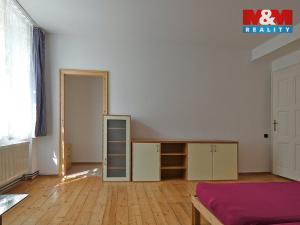 Pronájem bytu 4+1, Čáslav - Čáslav-Nové Město, Husova, 98 m2