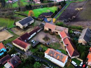 Pronájem komerčního pozemku, Straškov-Vodochody, 13702 m2
