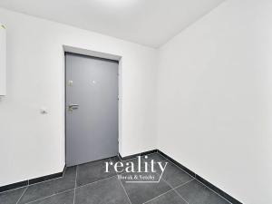 Pronájem bytu 2+kk, Znojmo, Třešňová, 64 m2