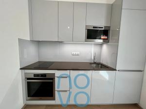 Pronájem bytu 1+kk, Praha - Libeň, Vojenova, 38 m2