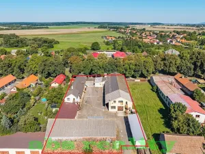 Prodej rodinného domu, Straky, 350 m2