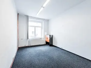 Pronájem skladu, Praha - Vysočany, Podkovářská, 264 m2