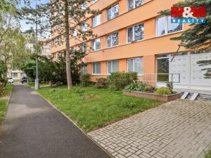Prodej bytu 2+kk, Kladno - Kročehlavy, Děčínská, 48 m2