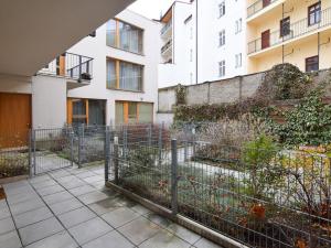 Pronájem bytu 1+kk, Praha - Žižkov, Štítného, 34 m2