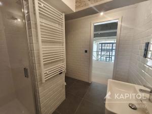 Pronájem bytu 2+kk, Praha - Vysočany, Kolbenova, 58 m2