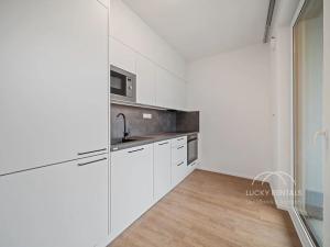 Pronájem bytu 2+kk, Praha - Chodov, Líbalova, 45 m2