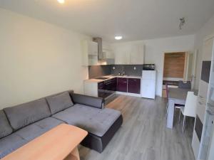 Pronájem bytu 2+kk, Praha - Čakovice, Marie Podvalové, 86 m2