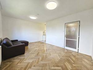 Pronájem bytu 3+kk, Praha - Záběhlice, Bělčická, 60 m2