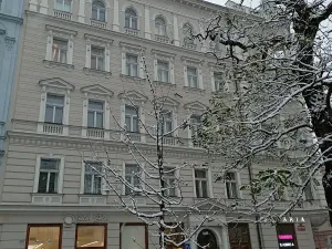Pronájem kanceláře, Praha - Nové Město, náměstí I. P. Pavlova, 59 m2